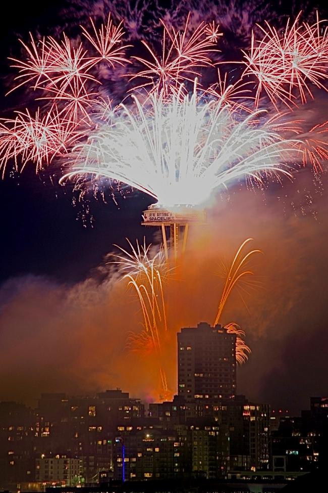 Fireworks are back for New Years Eve at the Space Needle Westside Seattle